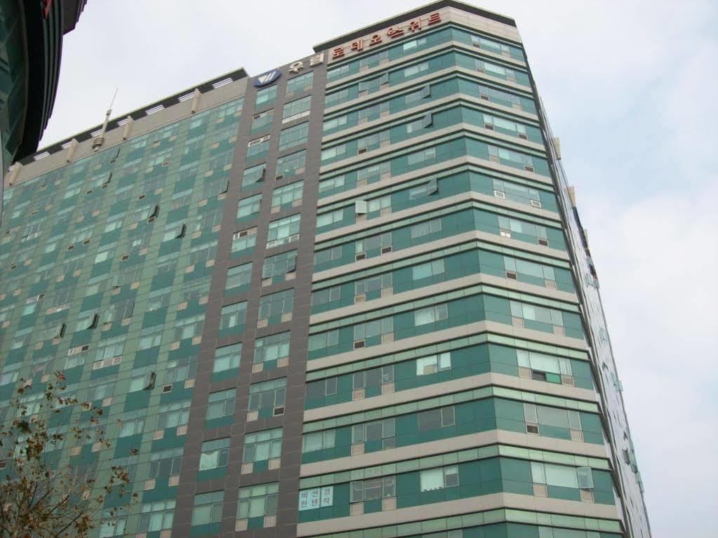 Residence & U Goyang Bagian luar foto