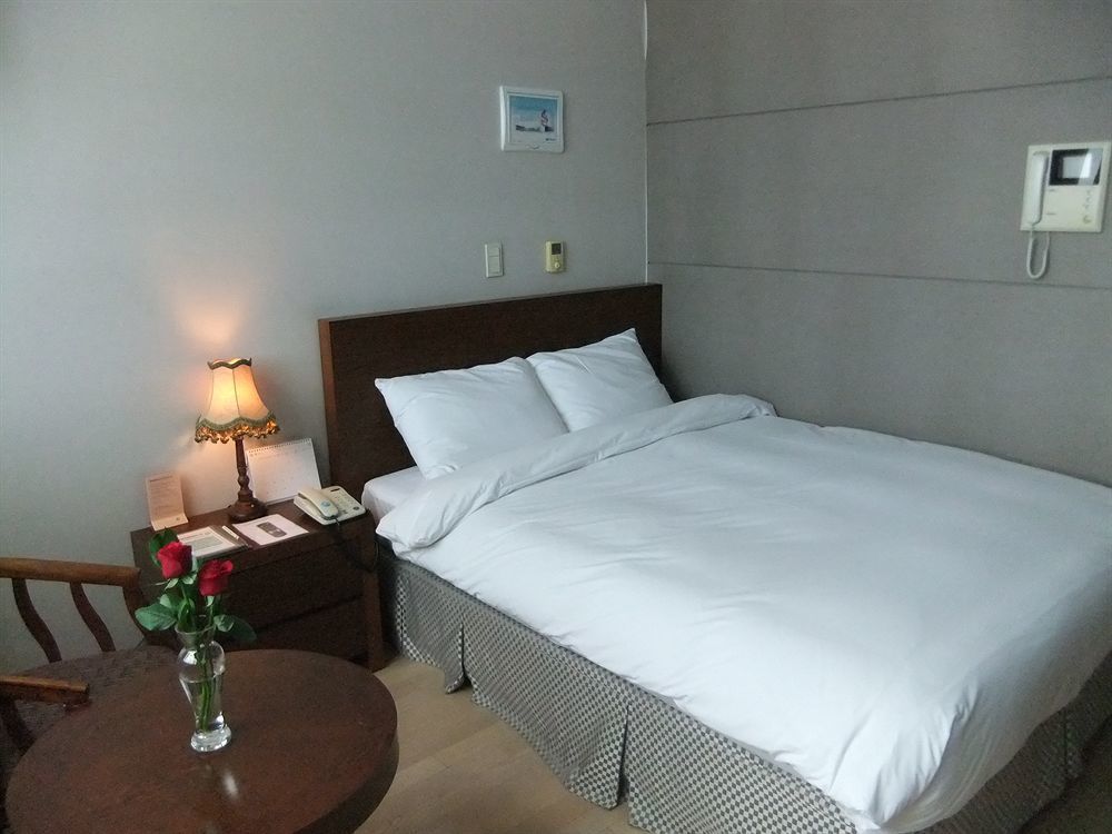 Residence & U Goyang Bagian luar foto