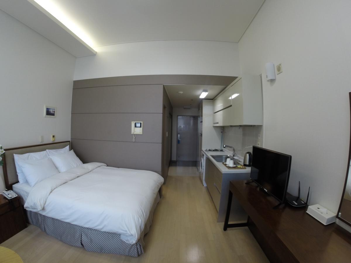 Residence & U Goyang Bagian luar foto